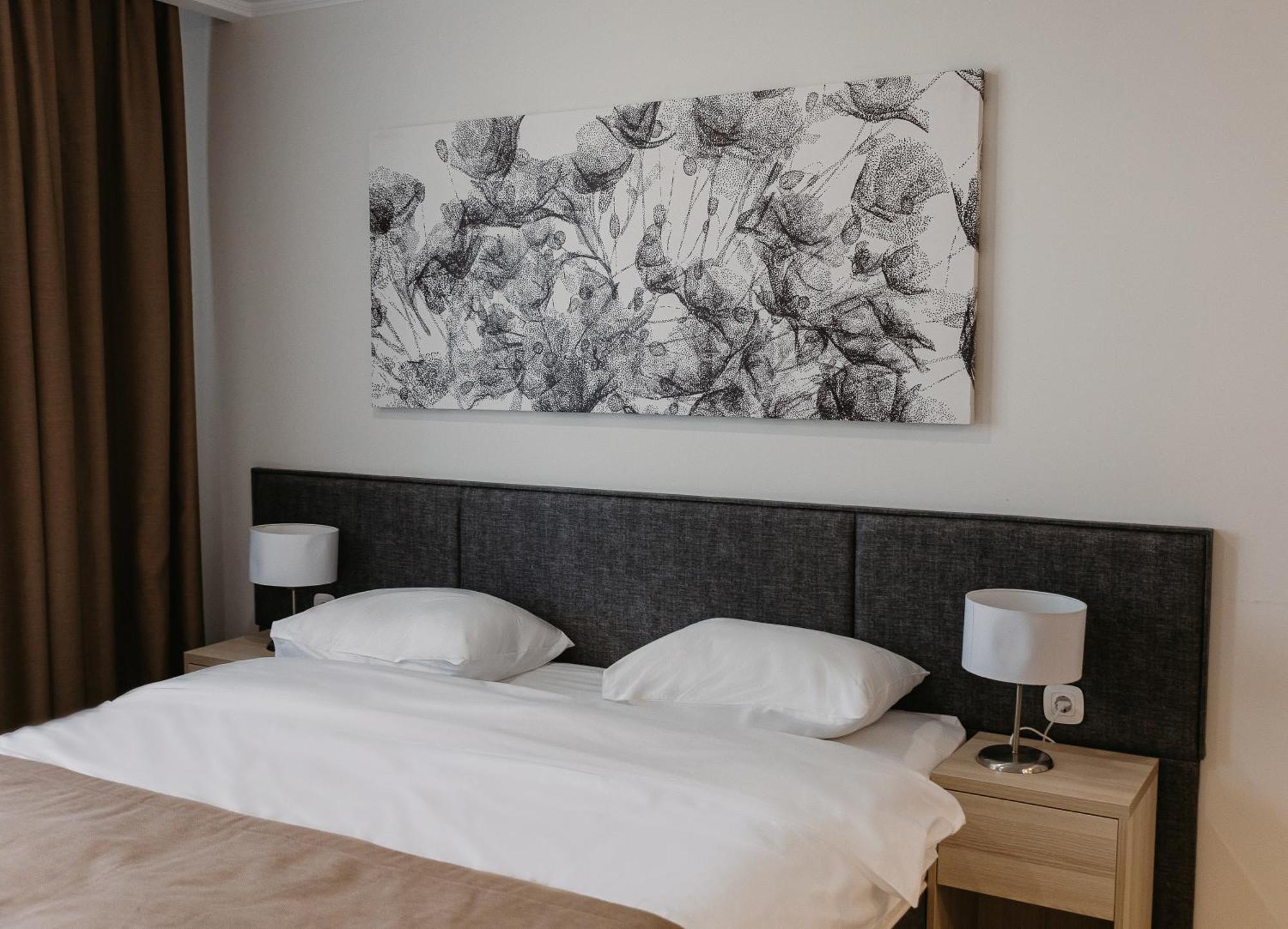 Ye'S Астана Aparthotel Kültér fotó